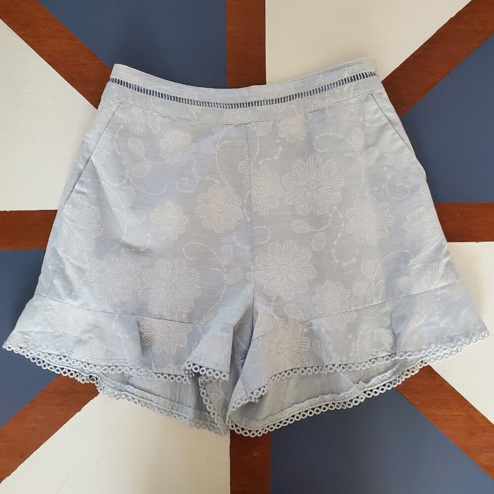 J.O.A. Shorts Womens XS Blue White Floral Ruffle‎ Leg High Rise Coquette Crochet